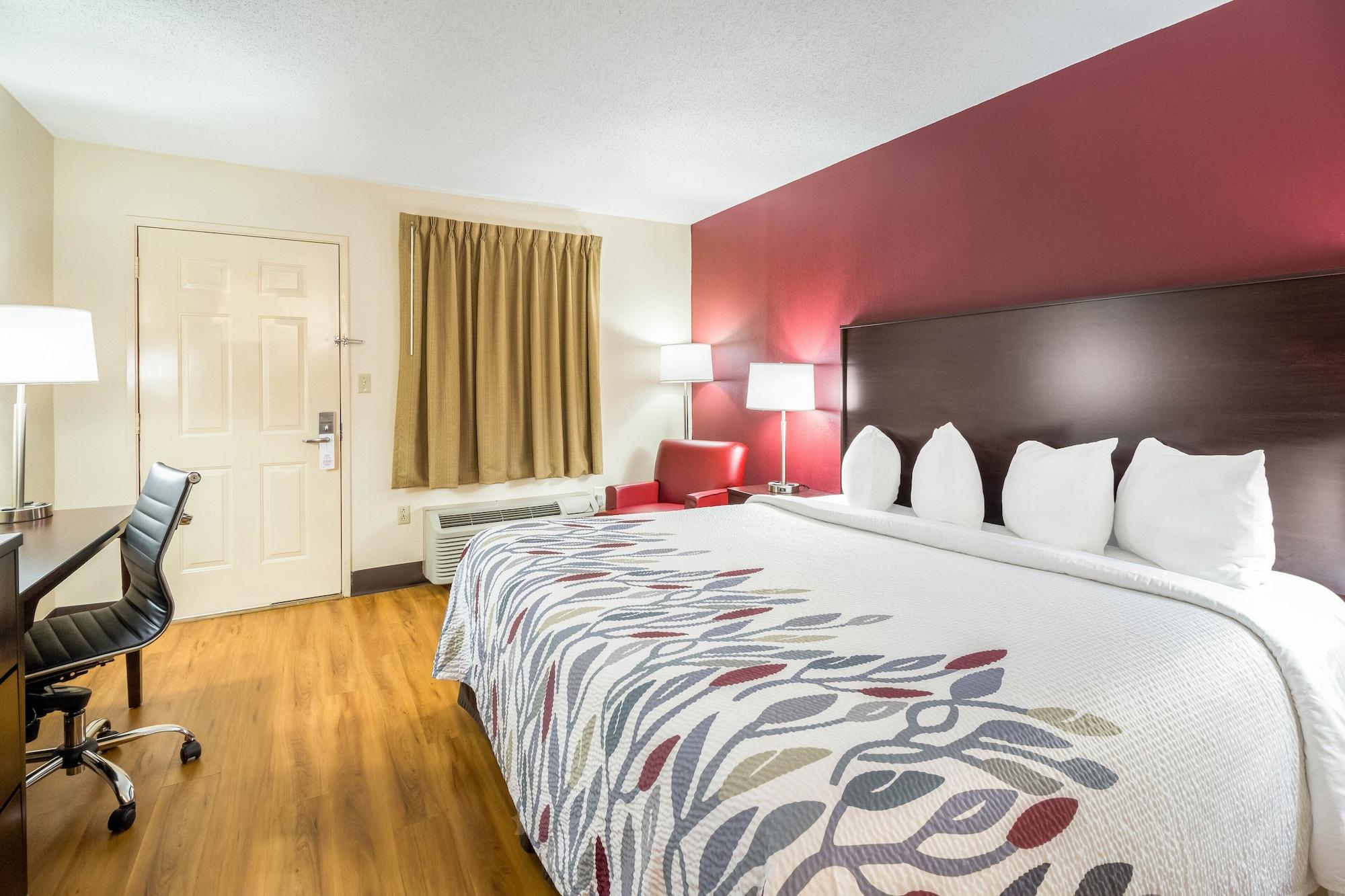 Red Roof Inn Clarksville Exterior photo