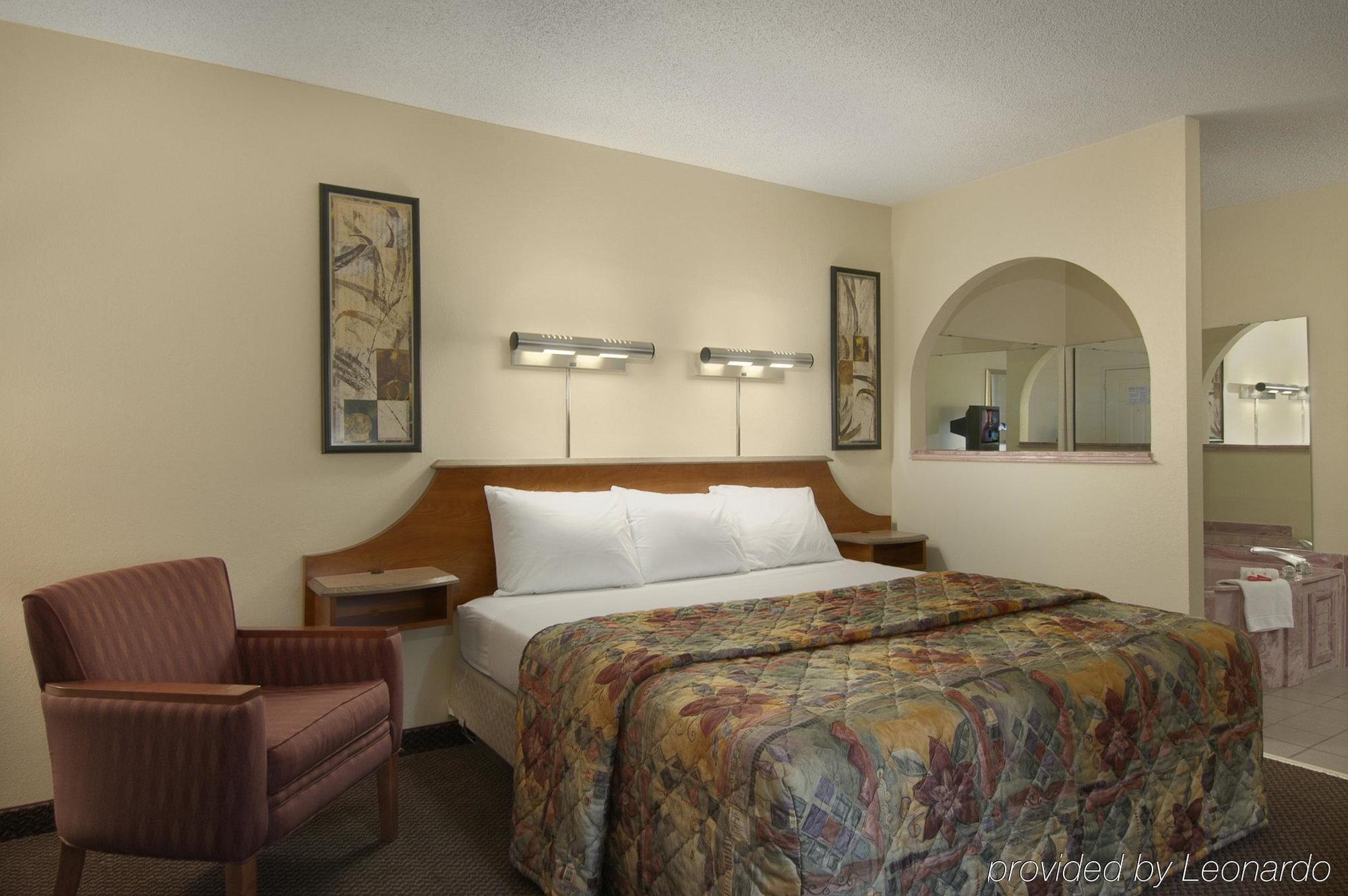 Red Roof Inn Clarksville Room photo