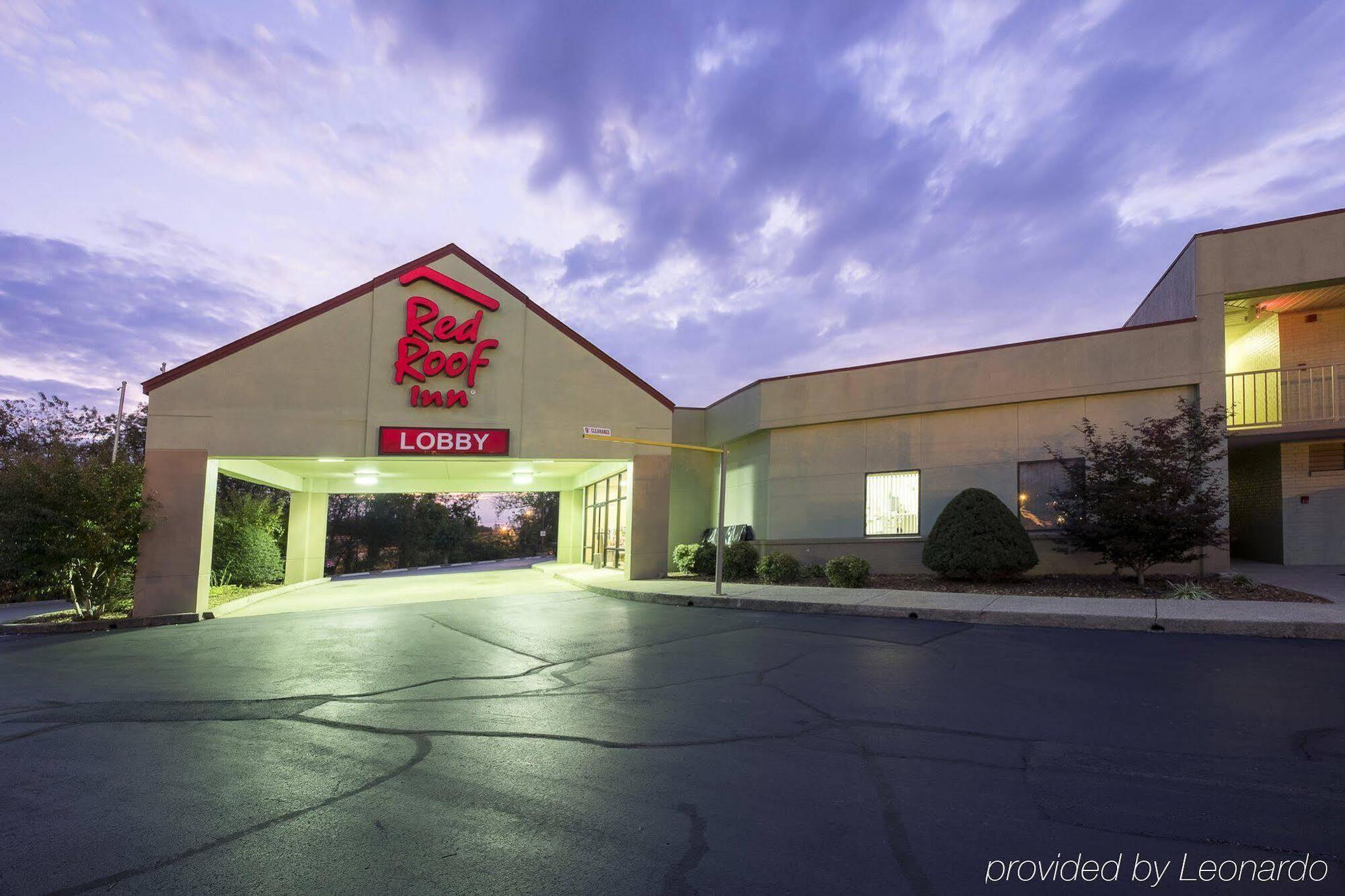 Red Roof Inn Clarksville Exterior photo